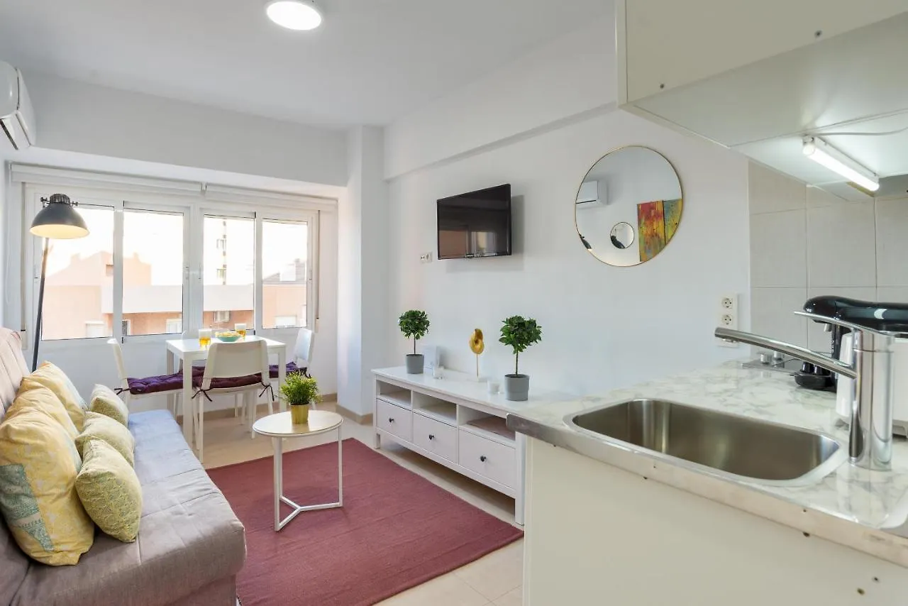 Mp6-Cathedral Views Apt Right On The Beach Apartment Malaga